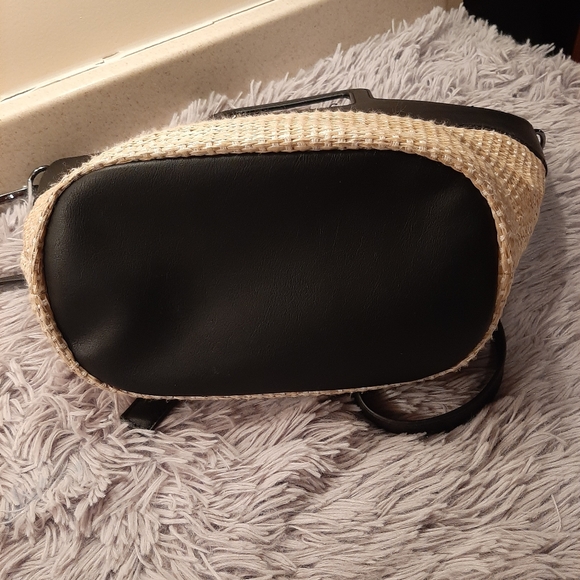 Simply Vera Wang Purse - Picture 9 of 14